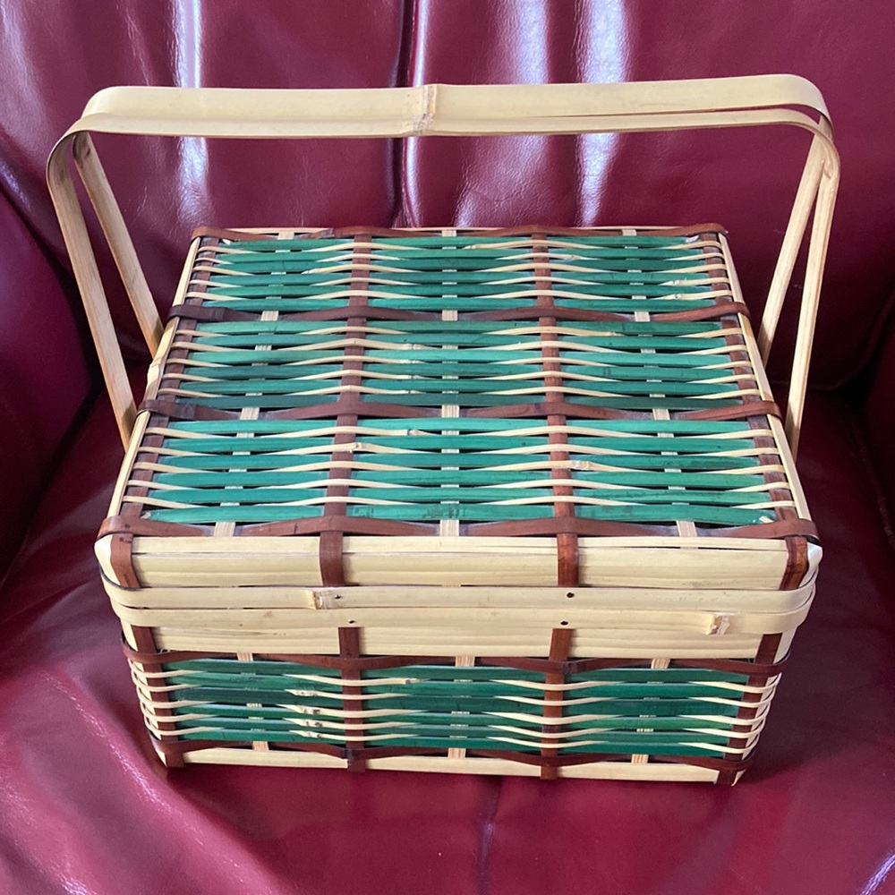 bamboo picnic sewing basket vintage